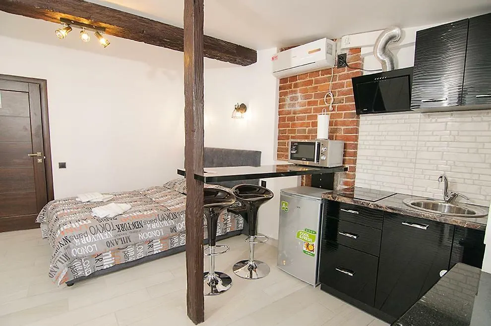Central Studio Apartments 