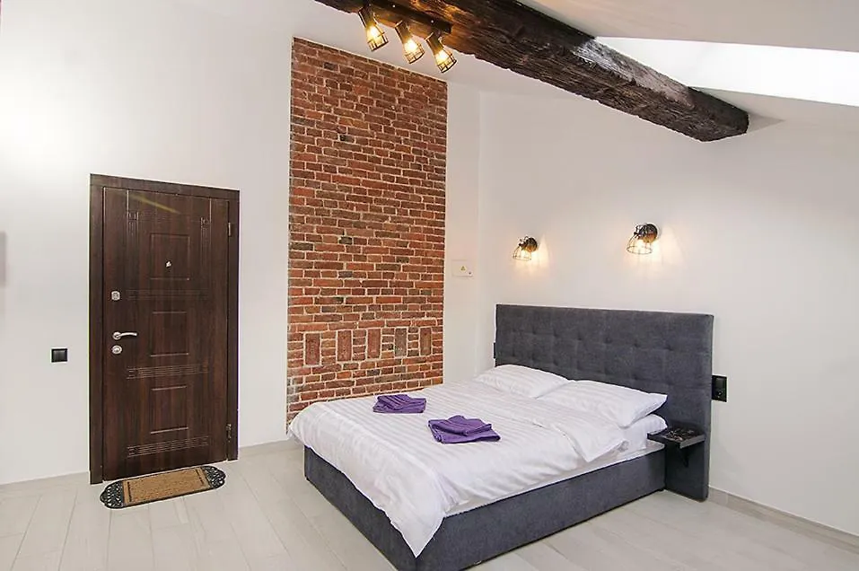 Central Studio Apartments 